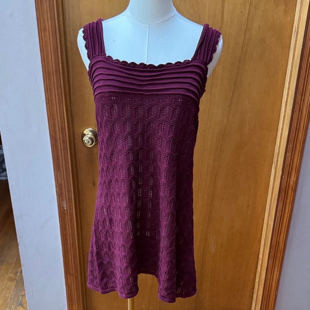 Hinge square neck sweater tunic. Size M